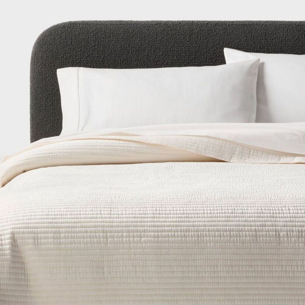 Full/Queen Ruched Velvet Quilt Ivory - Threshold